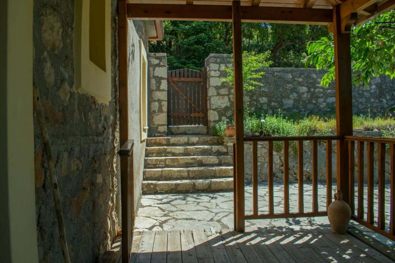 Arcadianis Lakeview Villa At Psari Arkadias Psárion Dış mekan fotoğraf